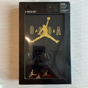 Jordan 3 piece newborn set